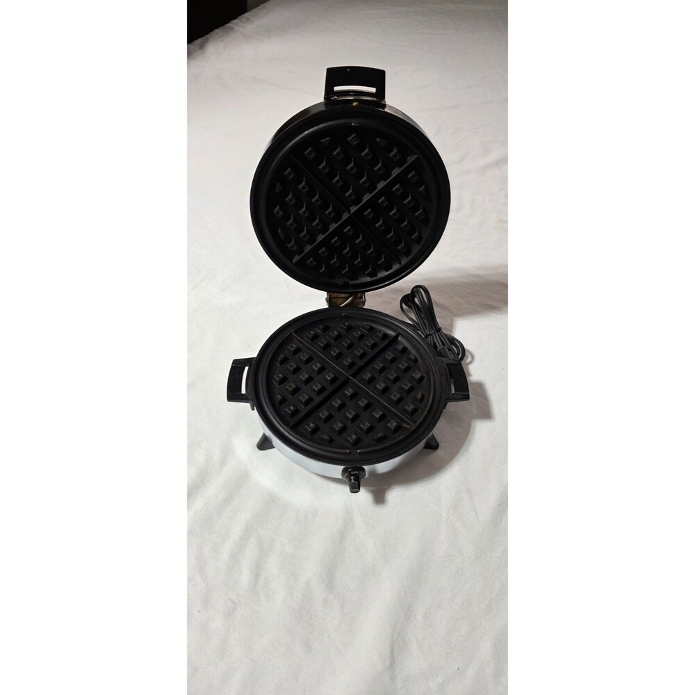 Round Waffle Marker - Vintage McGraw Edison Co Waffle Baker Used and Tested